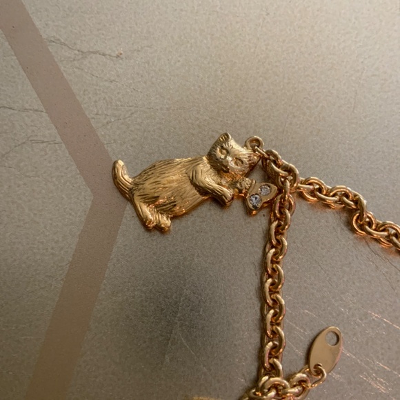 Avon Playful Charming 4 CATS Gold Tone Charm Bracelet - Picture 4 of 8